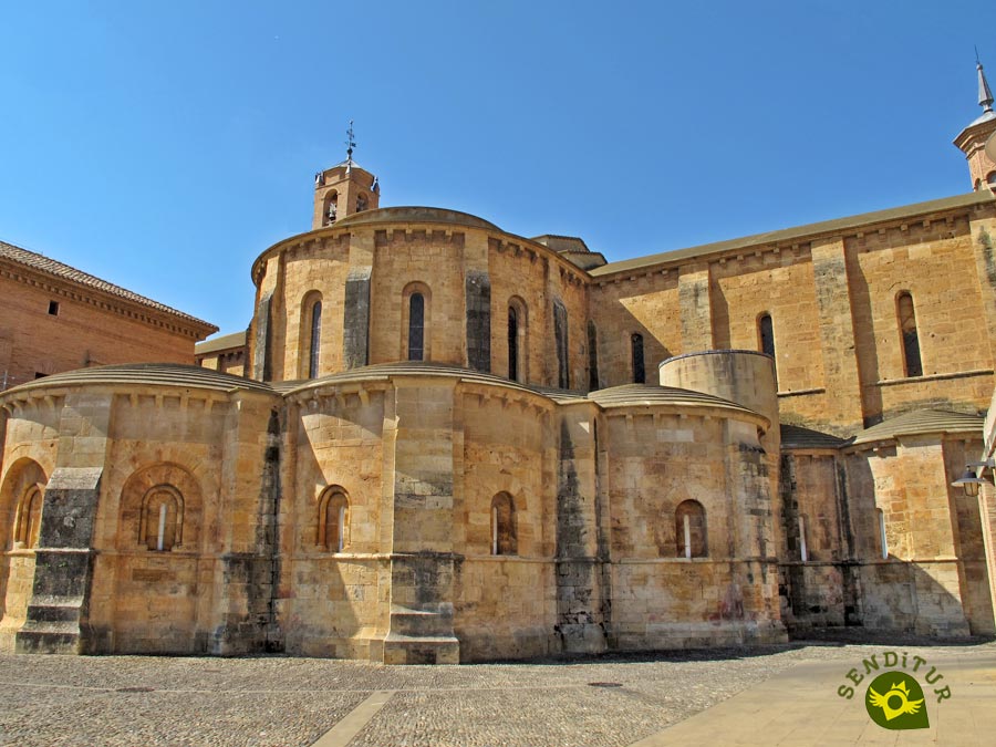 Monasterio De Santa María La Real De La Oliva www.senditur.com